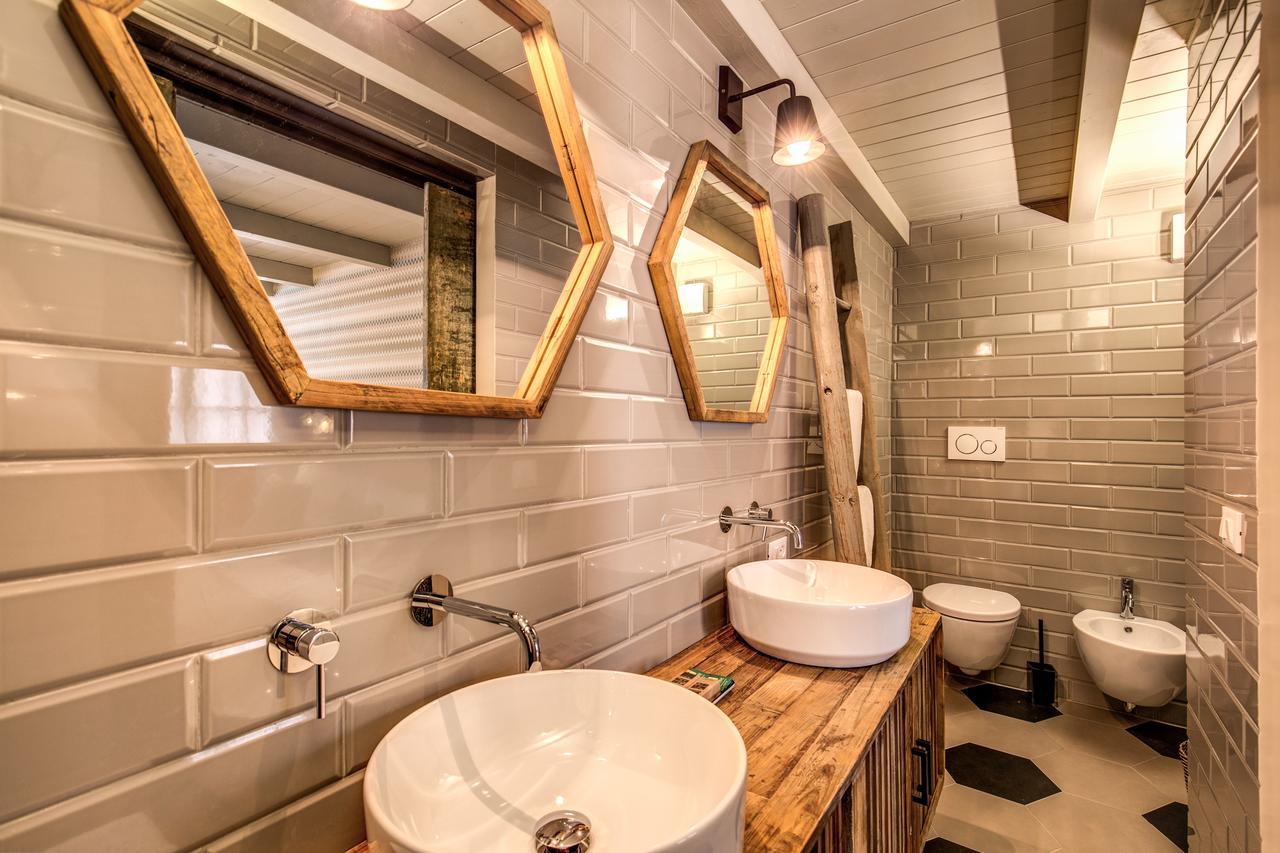 רומא Decharme Apartment With Terrace In Monti מראה חיצוני תמונה