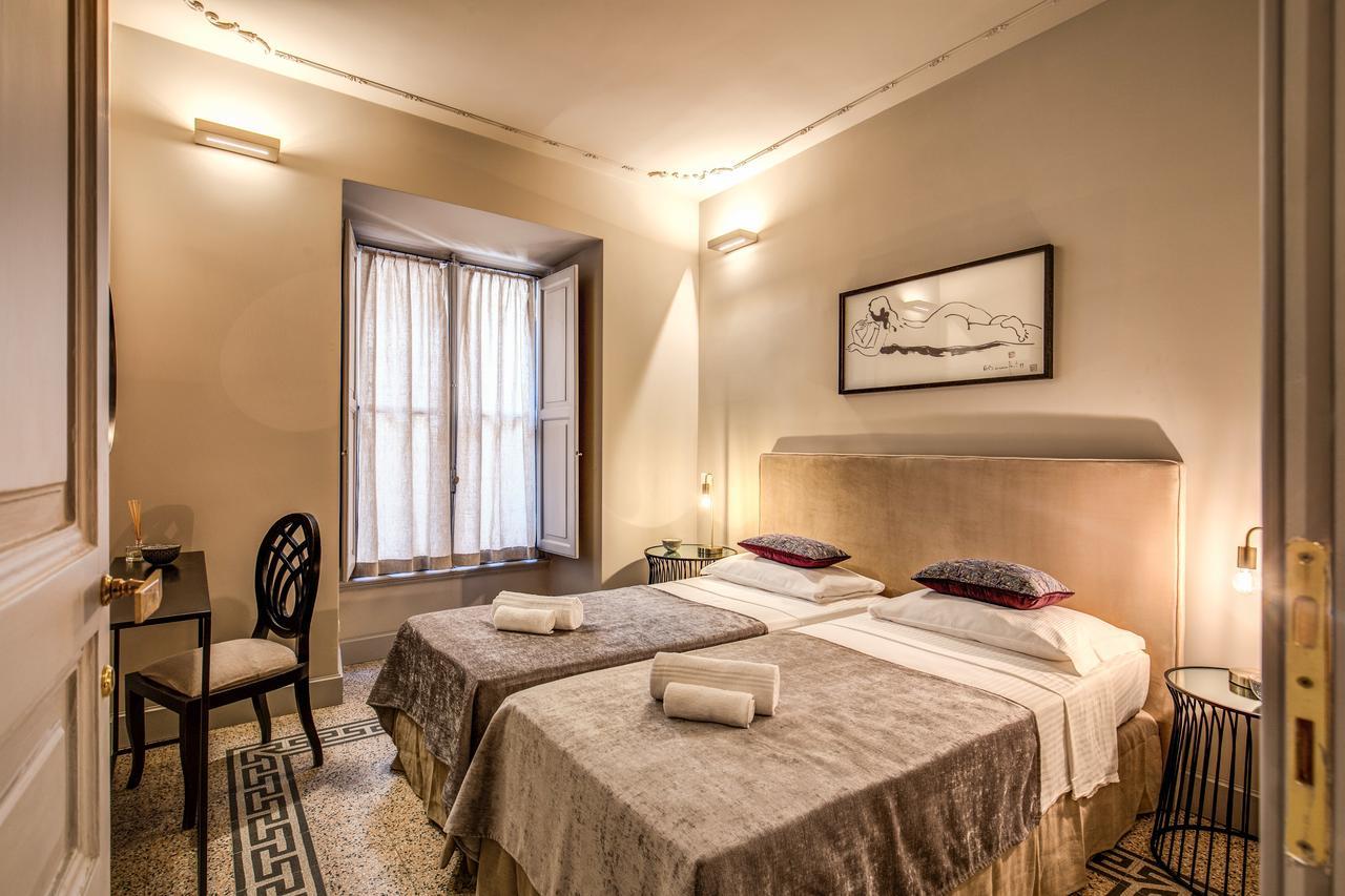 רומא Decharme Apartment With Terrace In Monti מראה חיצוני תמונה